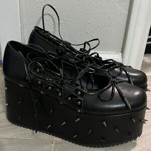 Koi spike flatforms